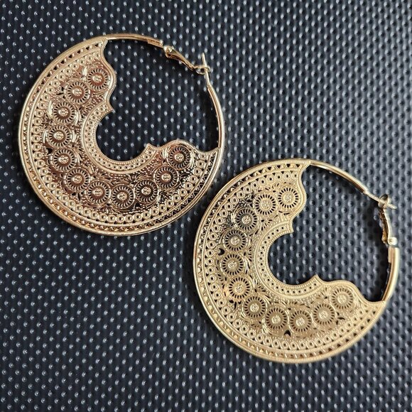 Hoop earrings - Picture 2 of 2